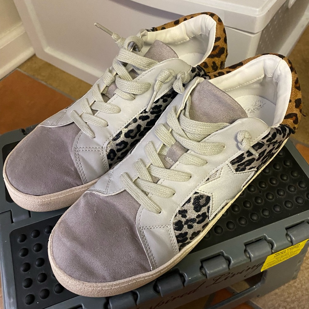 Madden Girl sneakers
